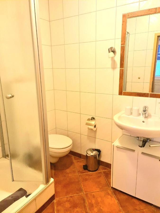 Gaestehaus Zum Weinbauer Родт-унтер-Рітбурґ Екстер'єр фото